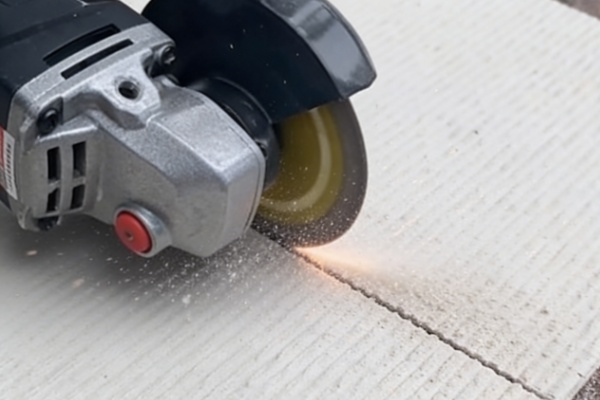 How to cut a flexible stone?